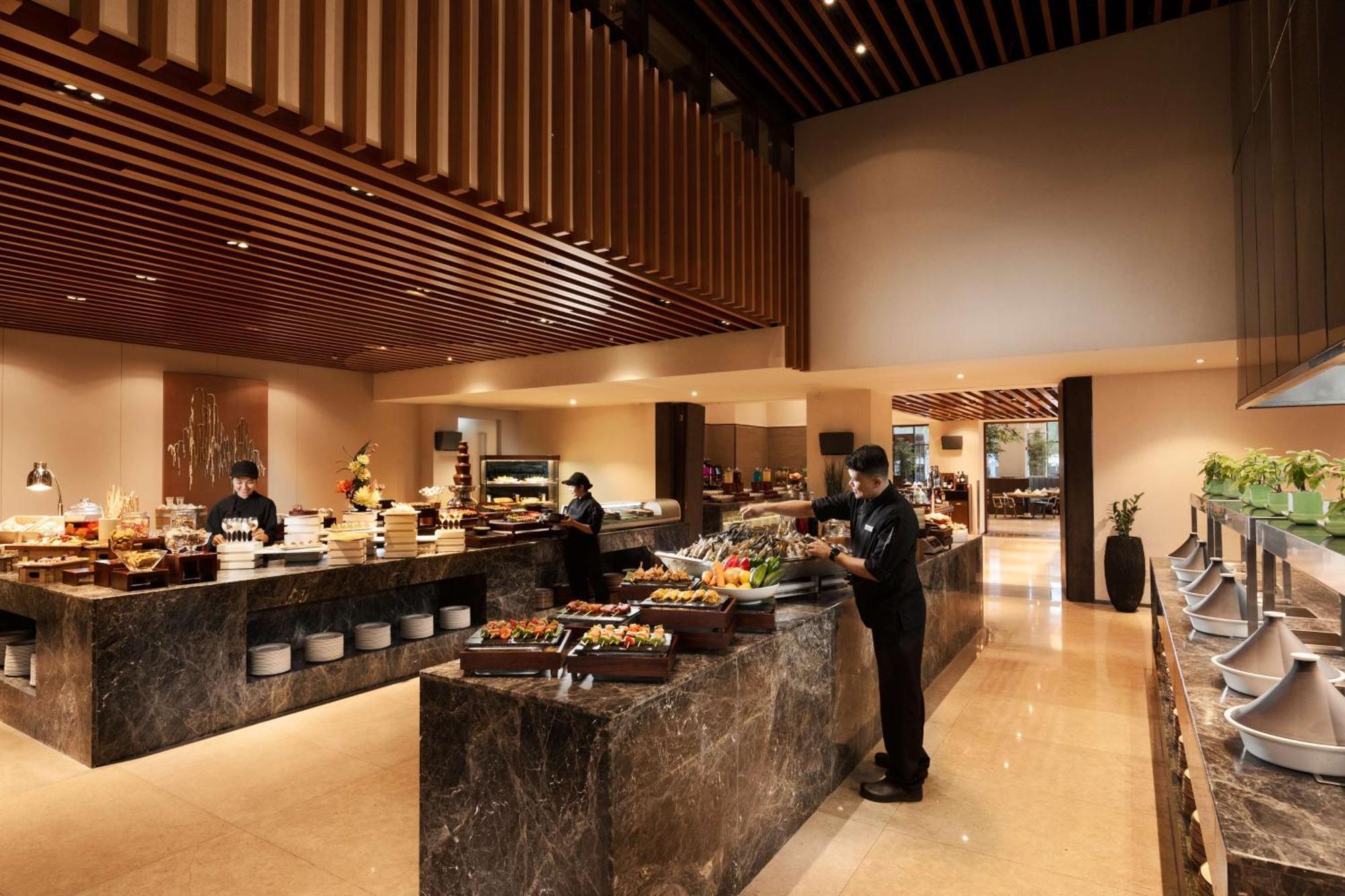 Hilton Clark Sun Valley Resort Clark Field Eksteriør billede